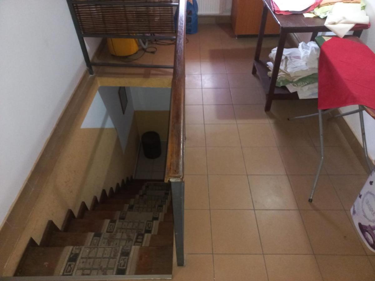 Double Room With Private Bathroom By Osteria Constantino Targoviste Exterior photo